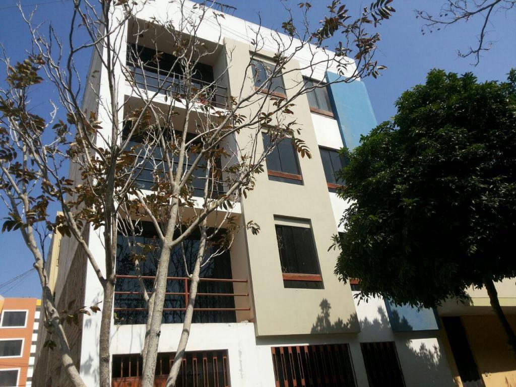 DEPARTAMENTO, 84 M2, MAS ESTACIONAMIENTO, 18 M2. EN COVICORTI, UNA CUADRA AV. NAZARETH