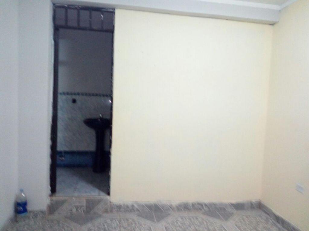 SE ALQUILA 01 HABITACION CON BAÑO PROPIO