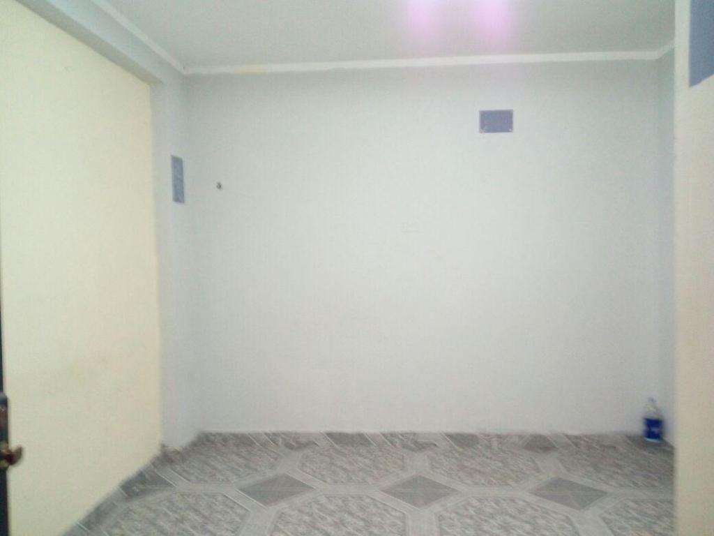 SE ALQUILA 01 HABITACION CON BAÑO PROPIO