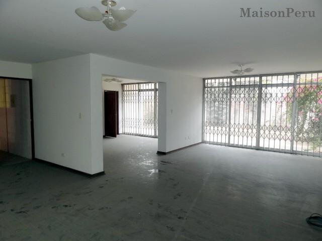 Casa en Venta C. Clínica R. Palma San Isidro Ref: 411