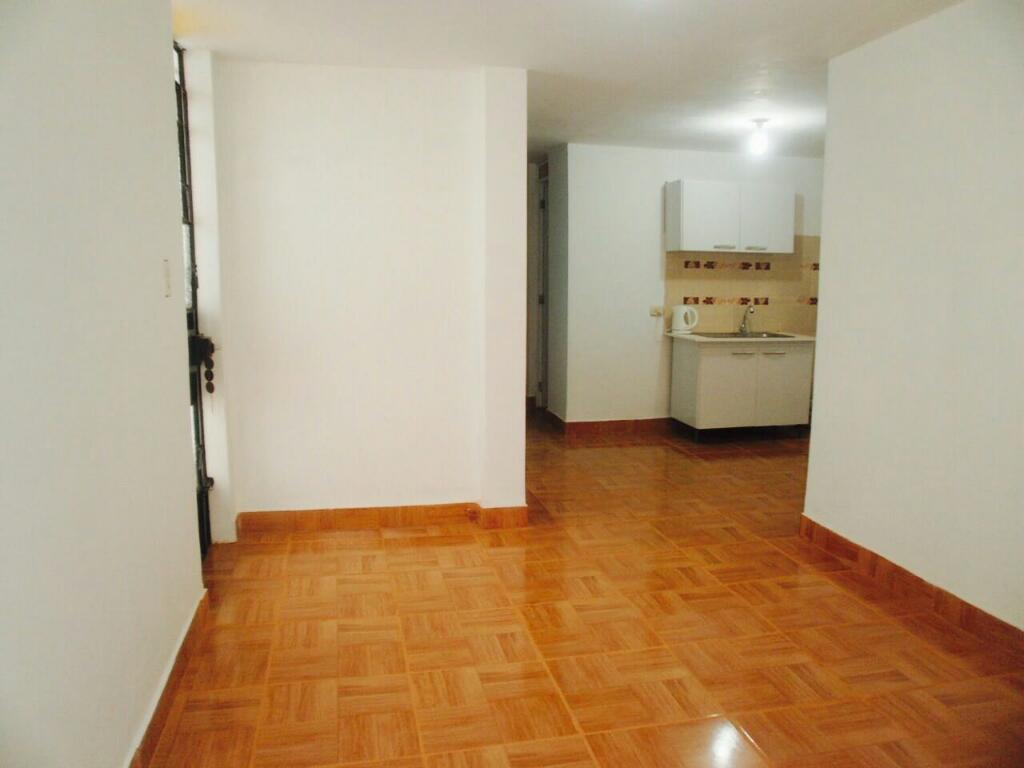 Vendo Casa con Jardin Mas Aires en Comas