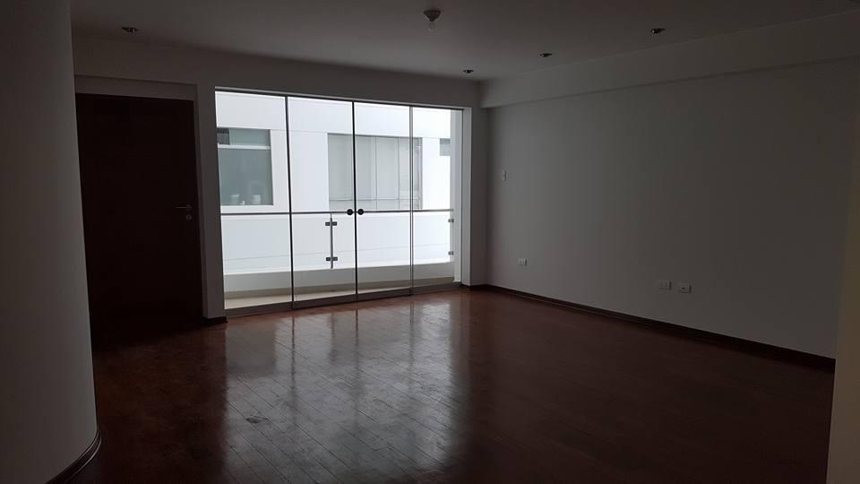 VENDO LINDO DEPARTAMENTO EN URB. EL GOLF
