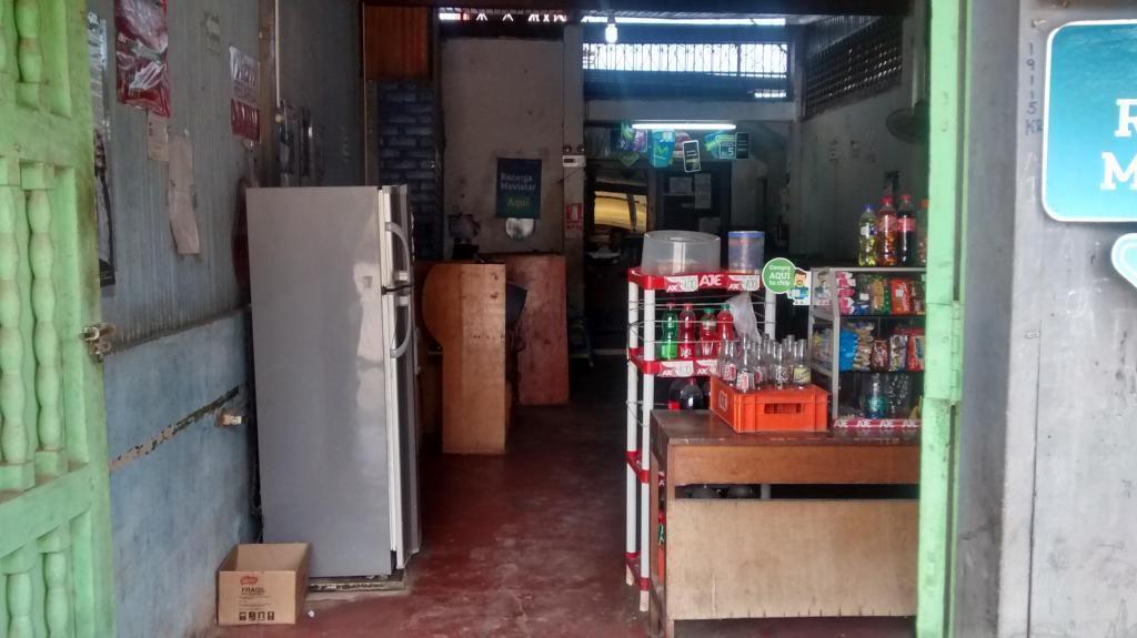 Casa con tienda Pucallpa, z. comercial cerca Pza. Armas 404m2