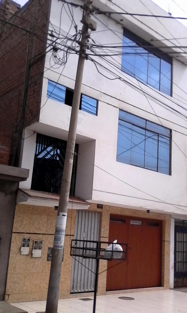 REMATO AMPLIO DEPARTAMENTO DE 105 M2