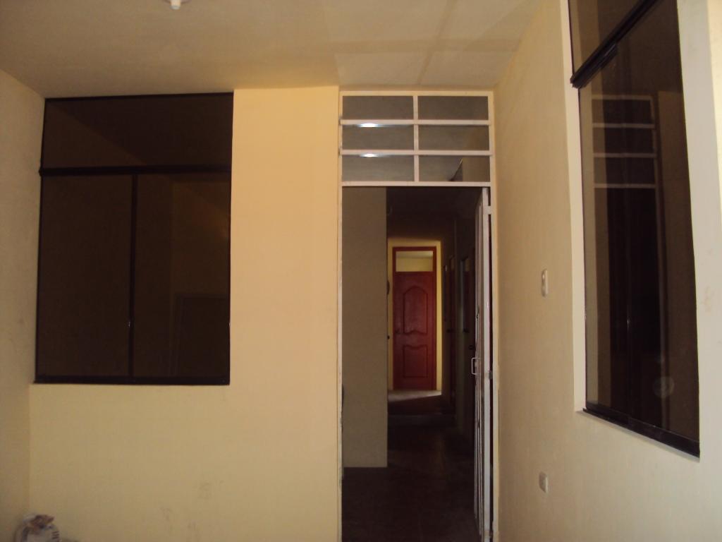Alquiler habitaciones cerca a Universidad Cesar Vallejo Hospital Santa Rosa Maestro Tottus en Santa Margarita