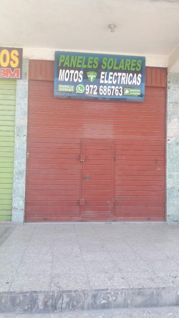 Se Vende 2 Puestos en C. Cmcial 4 de Nov