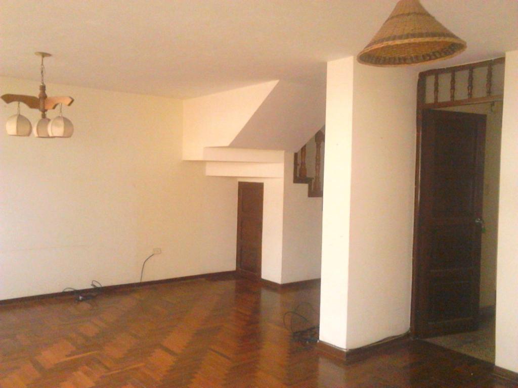 OPORTUNIDAD..DUPLEX 2DO y 3ER PISO MAS AZOTEA CERRADA URB.SANTA EDELMIRA