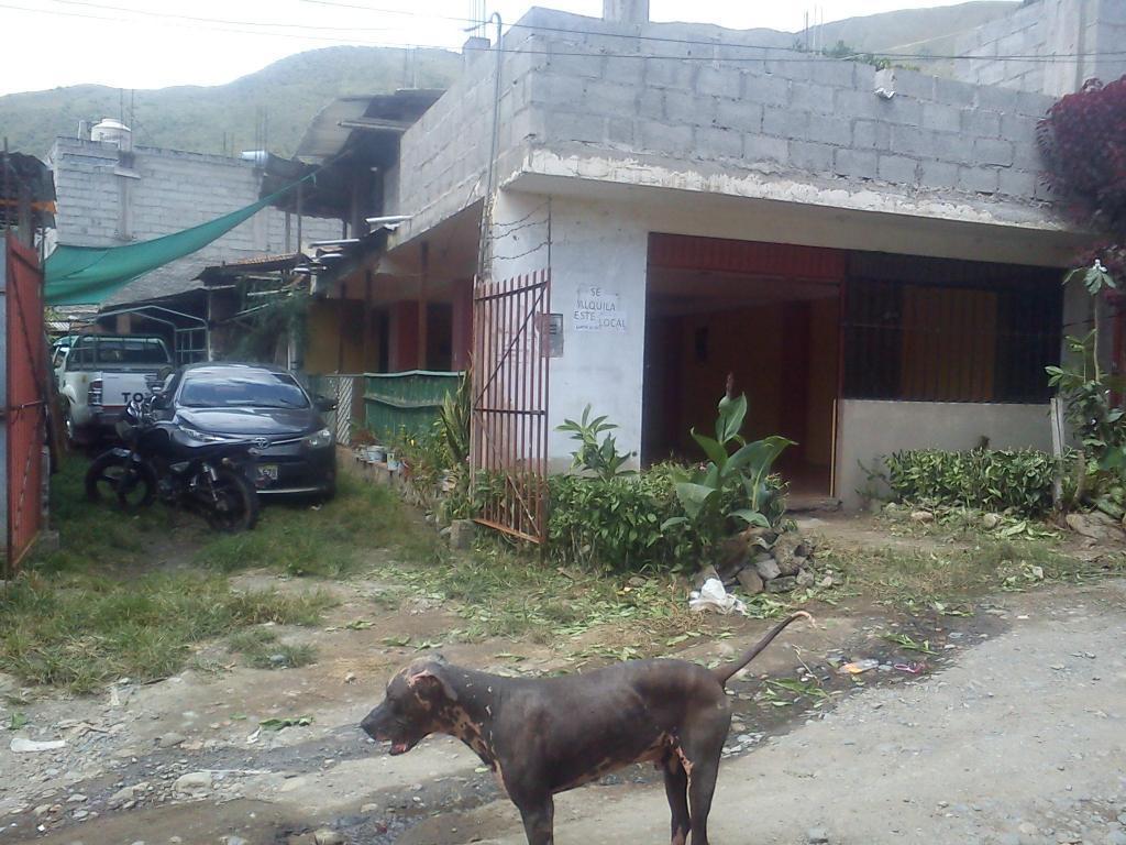 VENDO RESTAURANT EN LA PLAZA DE ECHARATI CONPATIO PARA CARRO PUERTA GARAJE