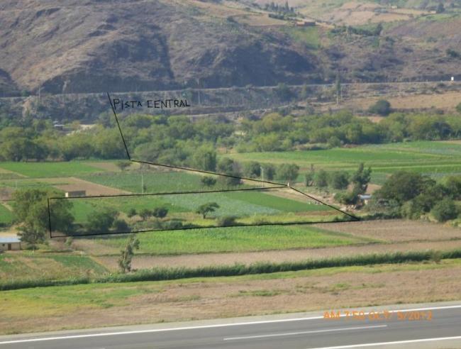 COSTADO DE LA CARRETERA QUE VA AL AEROPUERTO DE HUANUCO