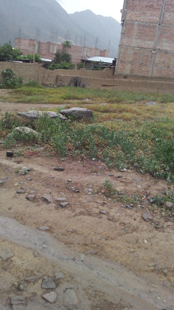 OCASION TERRENO DE 140 MTS. EN LA ESPERANZA CON TITULO DE PROPIEDAD EN ESQUINA