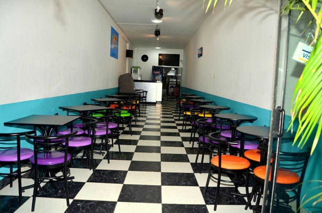 SE TRASPASA LOCAL AL COSTADO DEL MEGA PLAZA EQUIPADO PARA RESTAURANTE