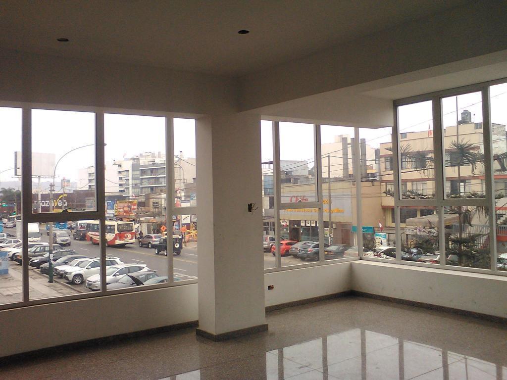 SURCO HOTEL AT. 481m2 A/C TOTAL 3047m2