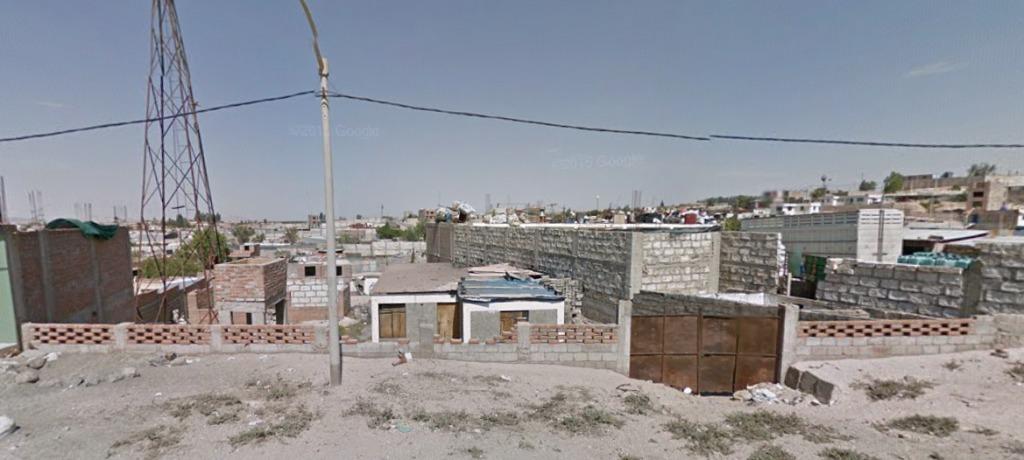 Vendo Terreno con pequeña casa en Pachacutec