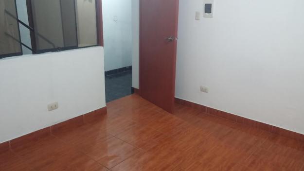 Alquilo Habitacion AV. Venezuela Con Faucett
