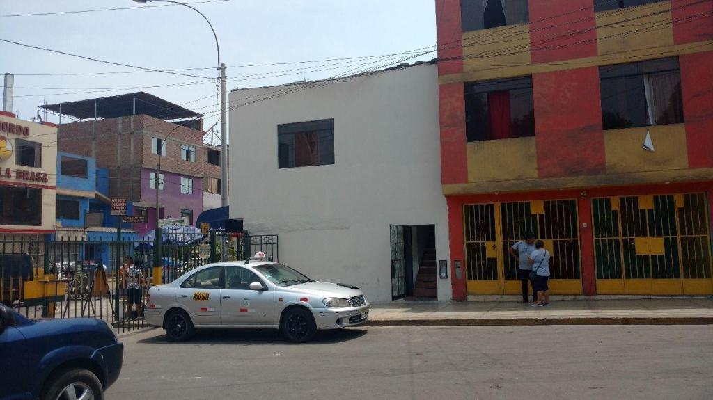 Inversionista venta de local comercial con propuesta alquiler, Ate